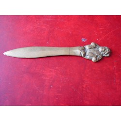 Abrecartas de bronce