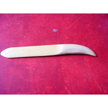 Abrecartas antiguo de marfil