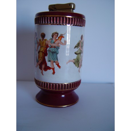 Mechero de sobremesa de porcelana  florentino de la marca COLIBRI